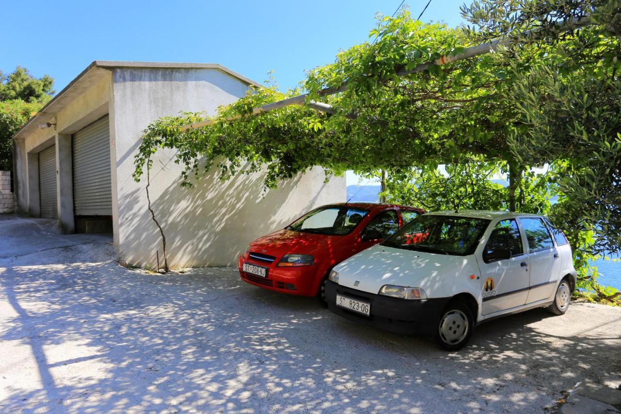 Apartments By The Sea Stanici, Omis - 1031 Tice Esterno foto