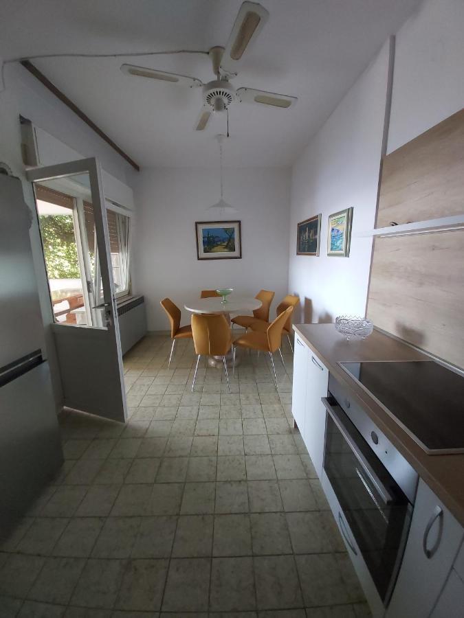 Apartments By The Sea Stanici, Omis - 1031 Tice Esterno foto